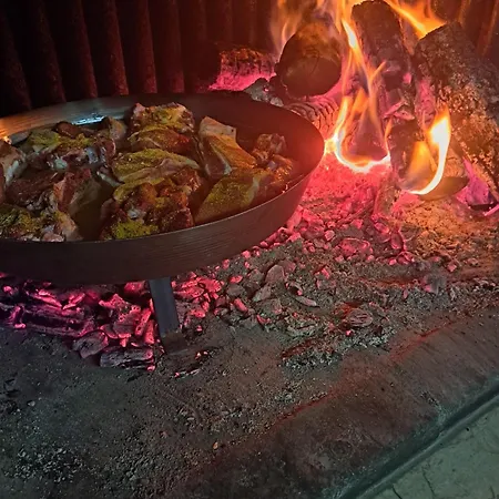 Carobna Kuca Casa de Férias *