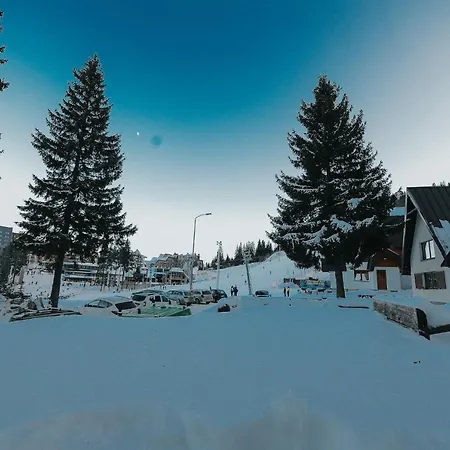 Carobna Kuca * ياهورينا